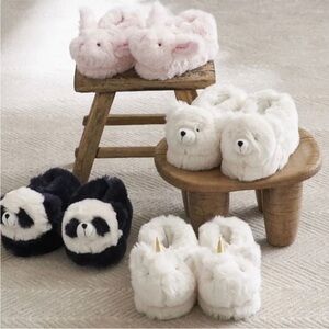 Pottery barn kids Bunny Rabbit Faux Fur Kids Slippers, Size 2-3Y